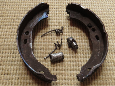 Bremsbeläge und Versteller